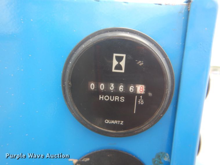 image for item GR9834 2014 Genie TZ-50  boom lift