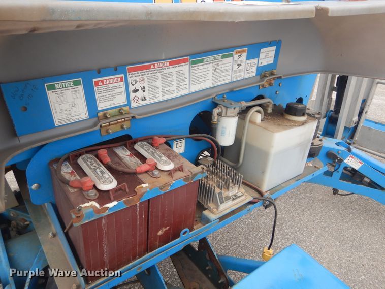 image for item GR9834 2014 Genie TZ-50  boom lift