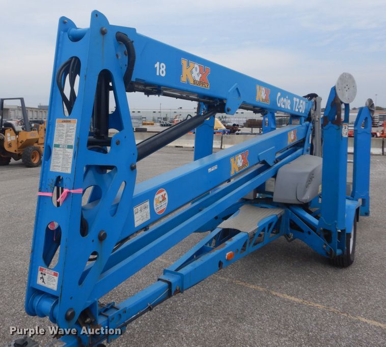 image for item GR9834 2014 Genie TZ-50  boom lift