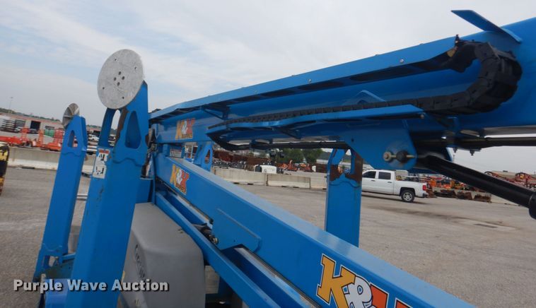 image for item GR9834 2014 Genie TZ-50  boom lift
