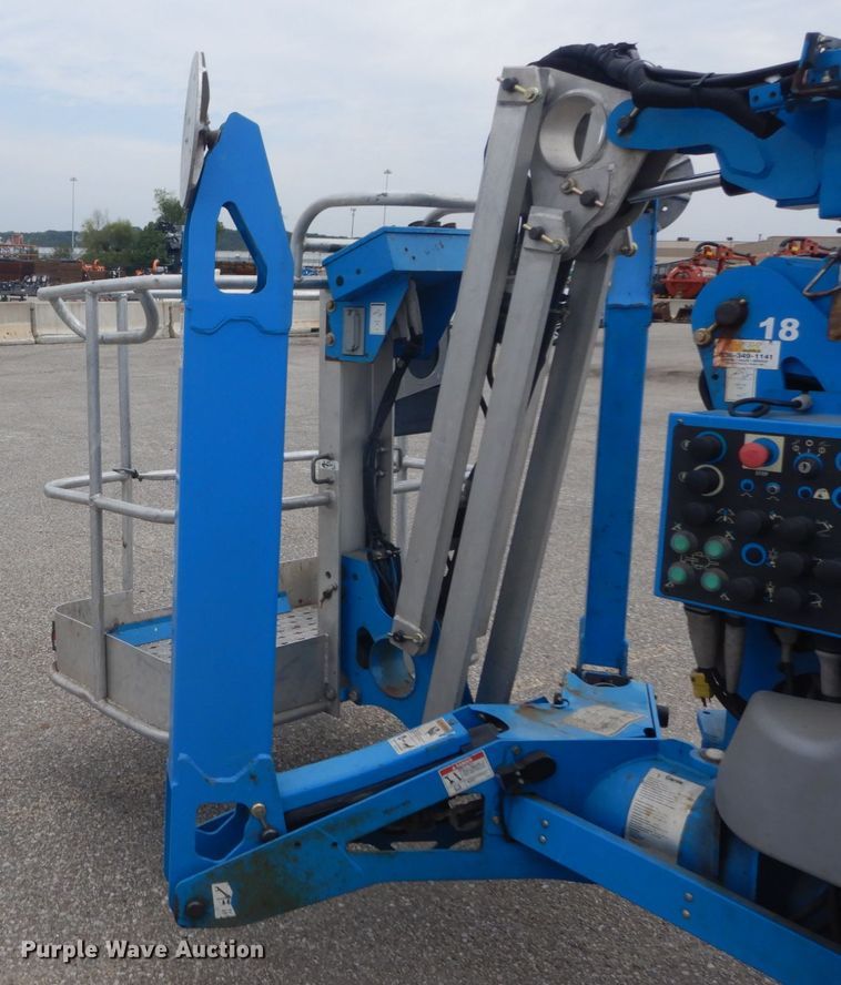 image for item GR9834 2014 Genie TZ-50  boom lift