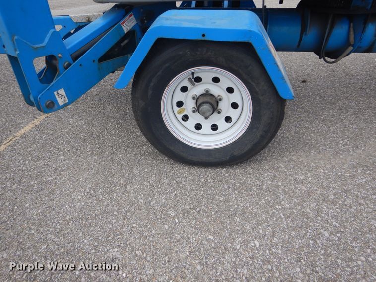 image for item GR9834 2014 Genie TZ-50  boom lift