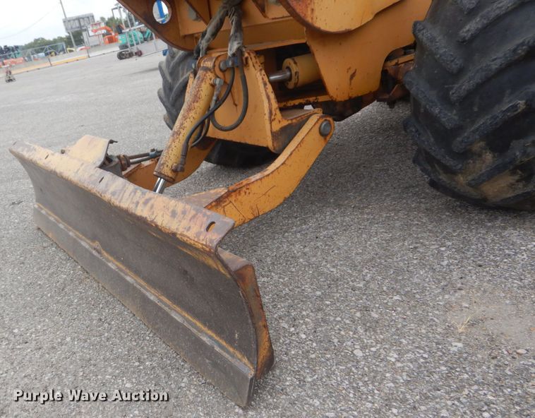 image for item GR9835 1999 Case 460  trencher