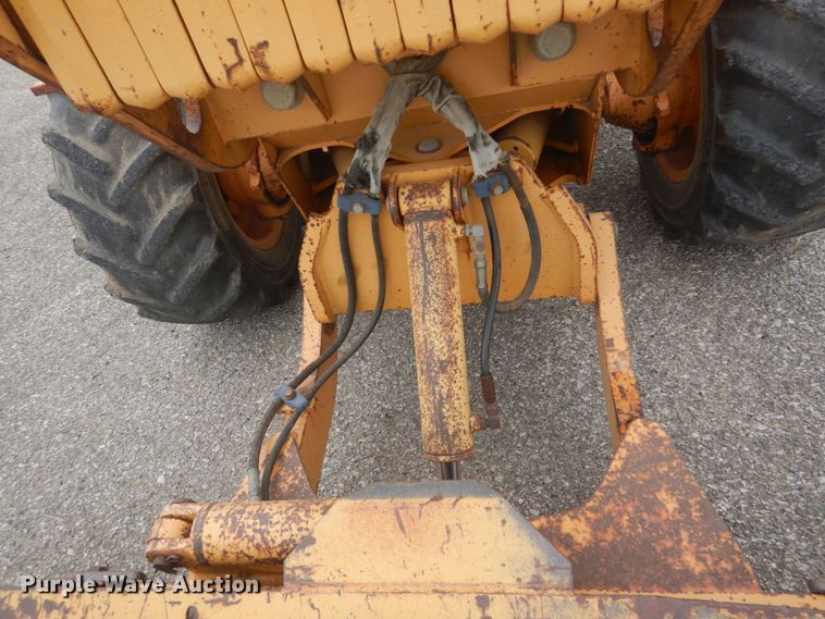 image for item GR9835 1999 Case 460  trencher