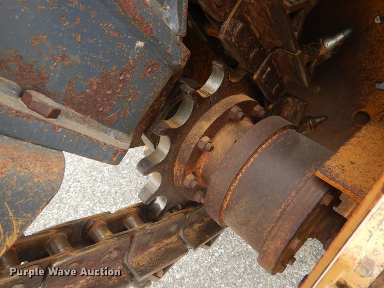 image for item GR9835 1999 Case 460  trencher