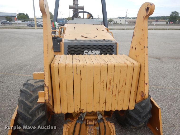 image for item GR9835 1999 Case 460  trencher