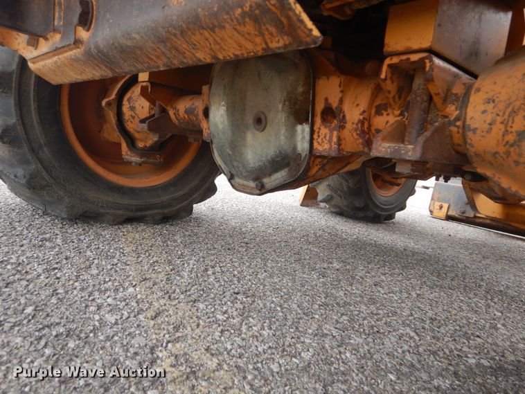 image for item GR9835 1999 Case 460  trencher