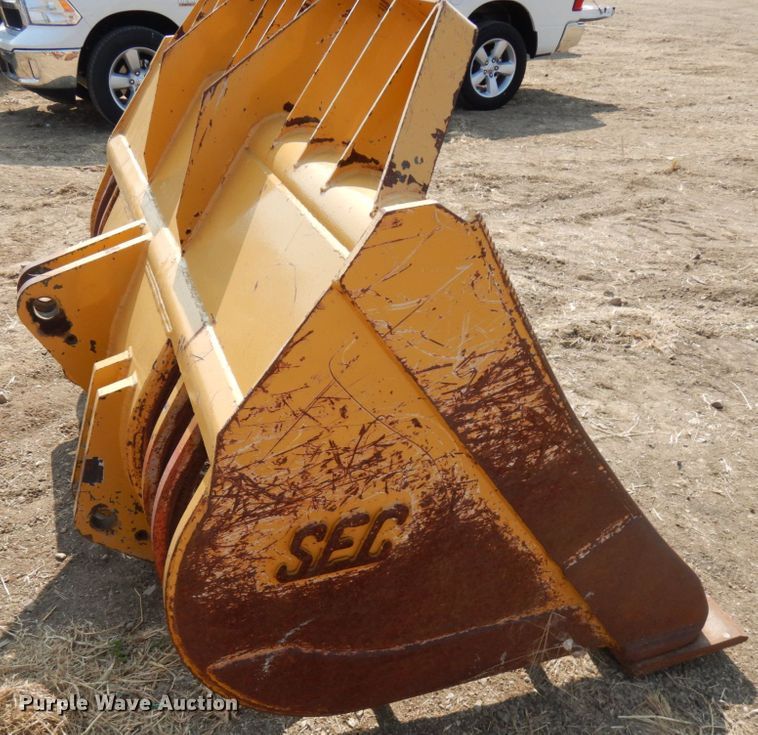 image for item HD9025 86"W Rock bucket