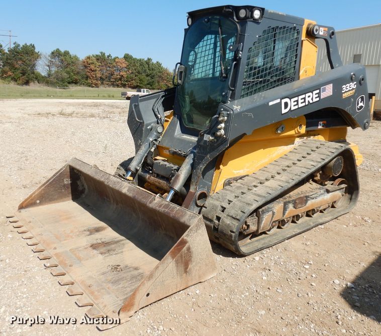 image for item HD9472 2017 John Deere 333G  tracked skid steer loader