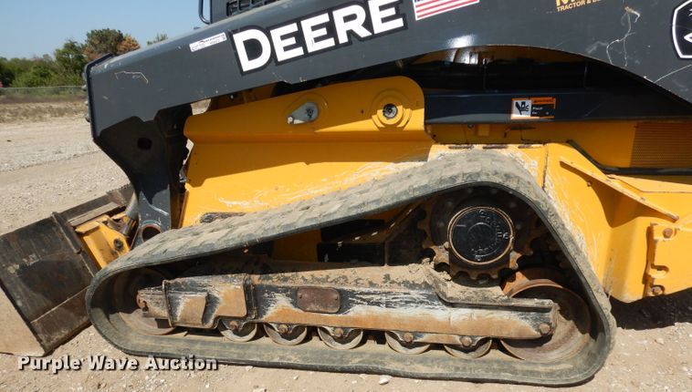 image for item HD9472 2017 John Deere 333G  tracked skid steer loader