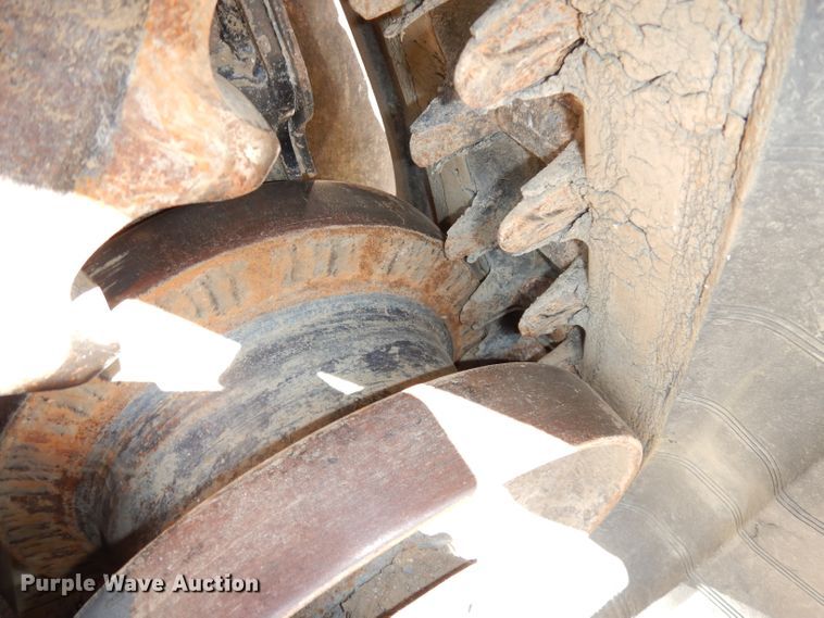 image for item HD9472 2017 John Deere 333G  tracked skid steer loader