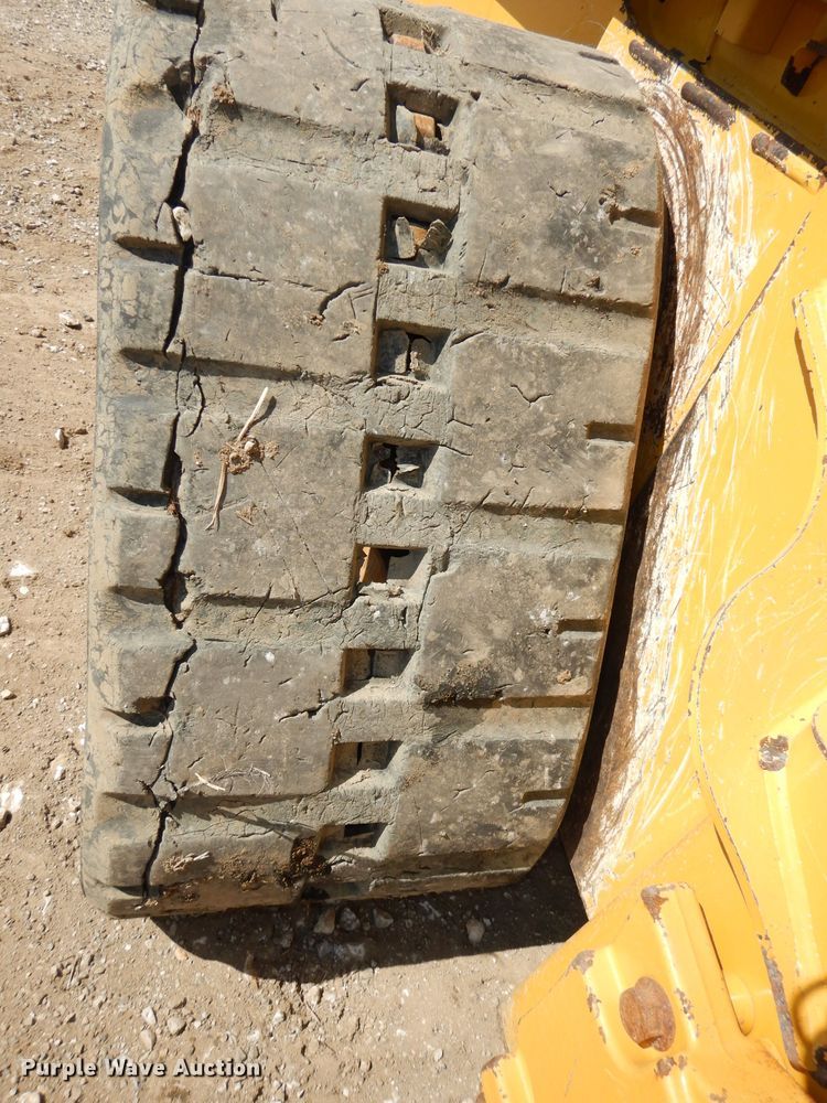 image for item HD9472 2017 John Deere 333G  tracked skid steer loader