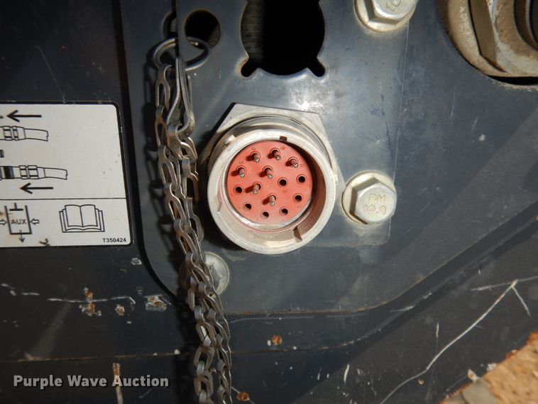 image for item HD9472 2017 John Deere 333G  tracked skid steer loader