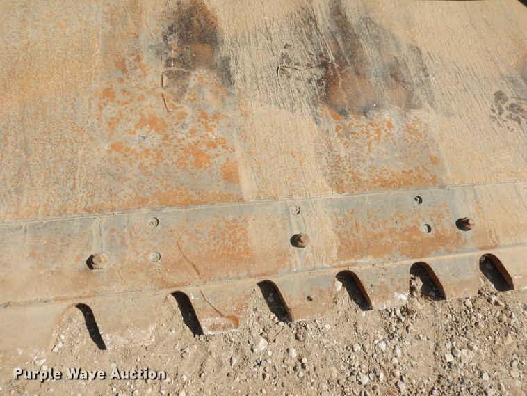 image for item HD9472 2017 John Deere 333G  tracked skid steer loader