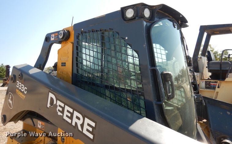 image for item HD9472 2017 John Deere 333G  tracked skid steer loader