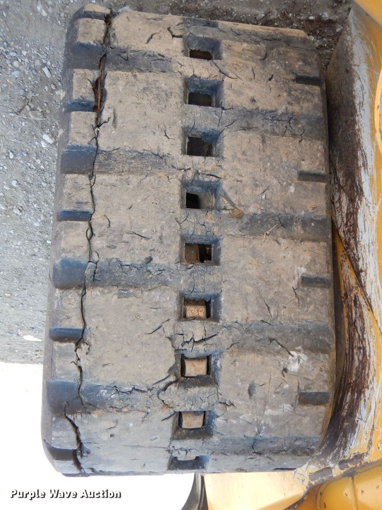 image for item HD9472 2017 John Deere 333G  tracked skid steer loader