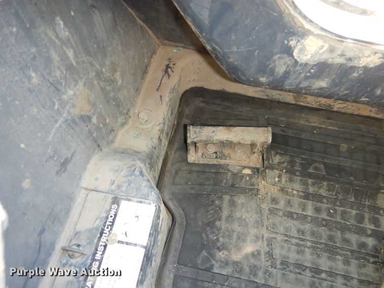 image for item HD9472 2017 John Deere 333G  tracked skid steer loader