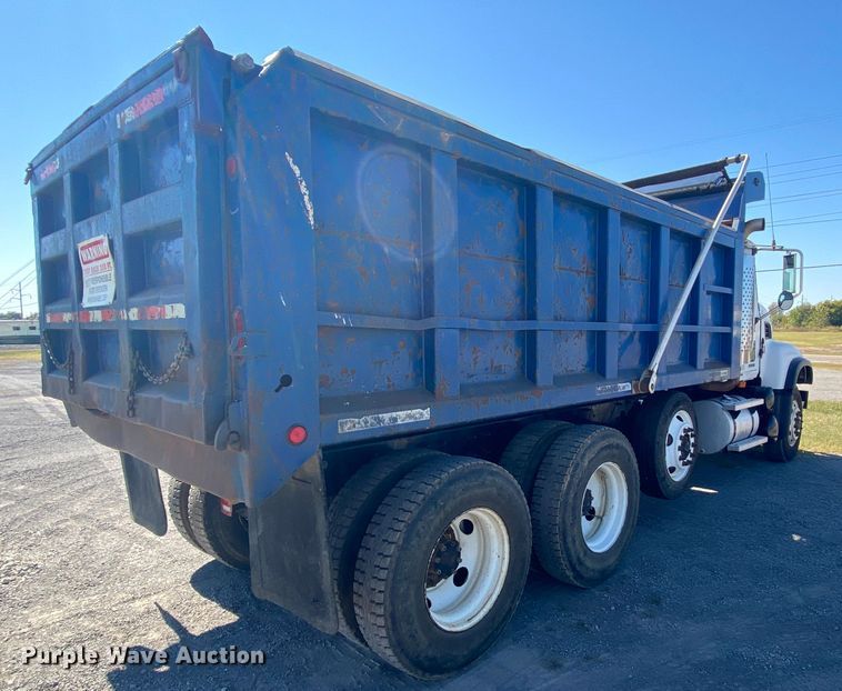 image for item HE9835 2004 Mack Granite  dump truck