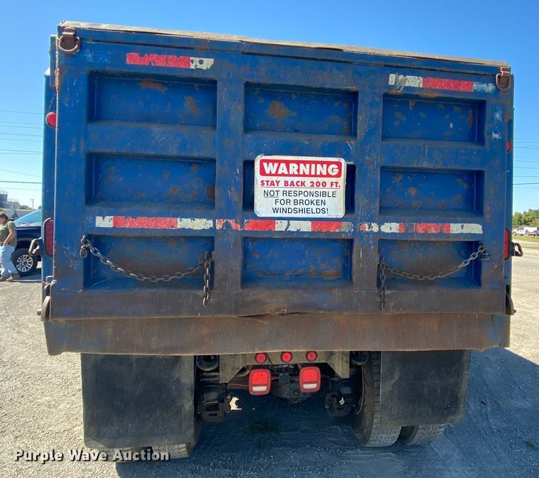 image for item HE9835 2004 Mack Granite  dump truck