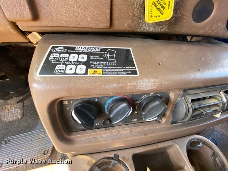 image for item HE9835 2004 Mack Granite  dump truck