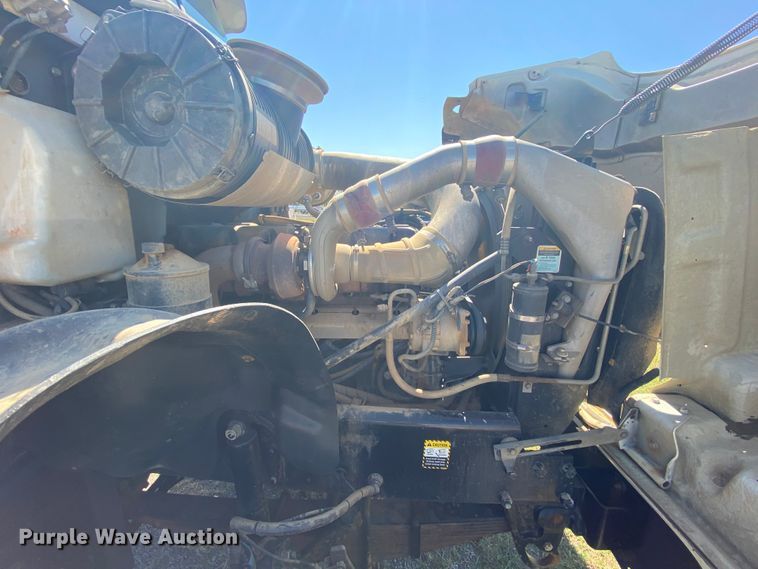 image for item HE9835 2004 Mack Granite  dump truck