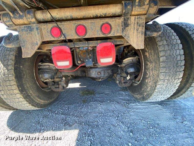 image for item HE9835 2004 Mack Granite  dump truck