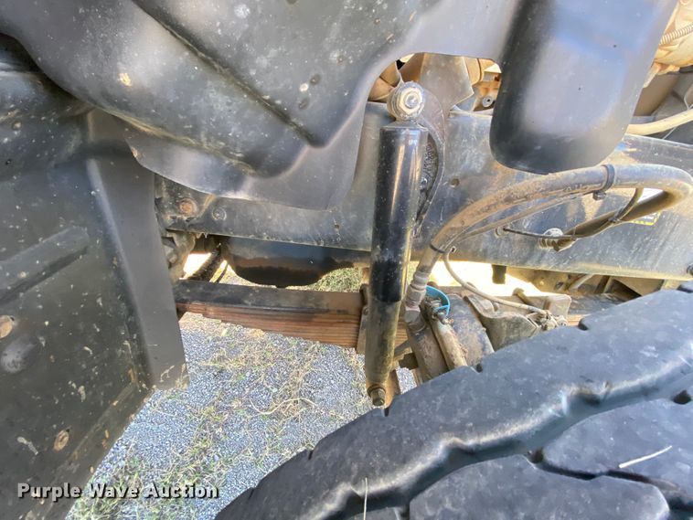 image for item HE9835 2004 Mack Granite  dump truck