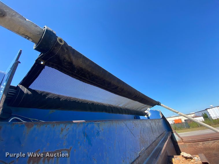 image for item HE9835 2004 Mack Granite  dump truck