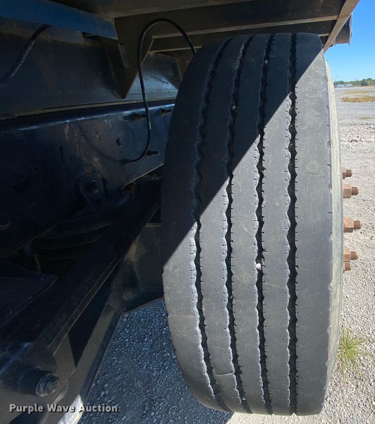 image for item HE9835 2004 Mack Granite  dump truck