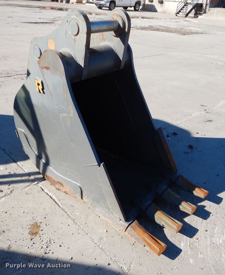 image for item HF9023 Rockland EB40 30"W excavator bucket