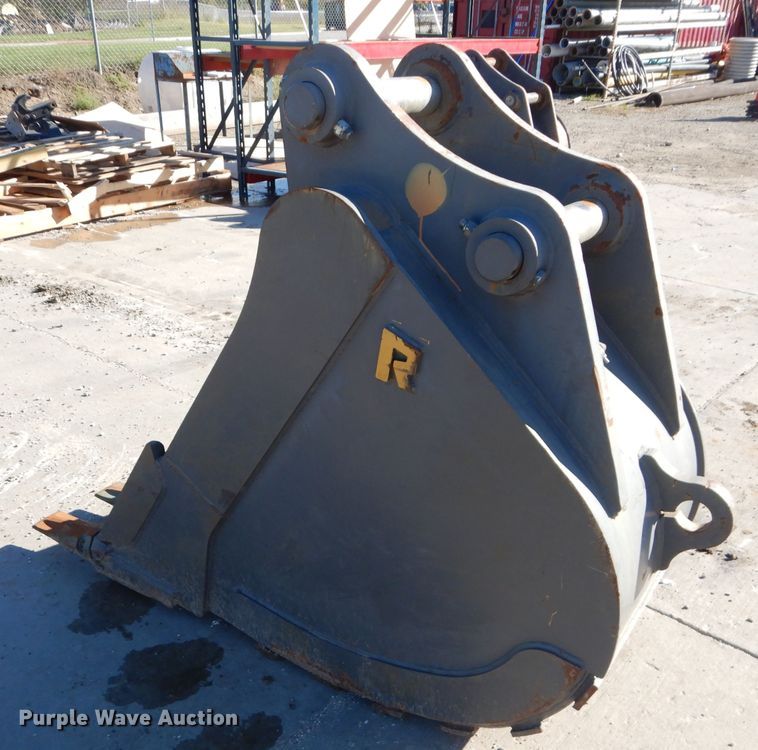 image for item HF9023 Rockland EB40 30"W excavator bucket