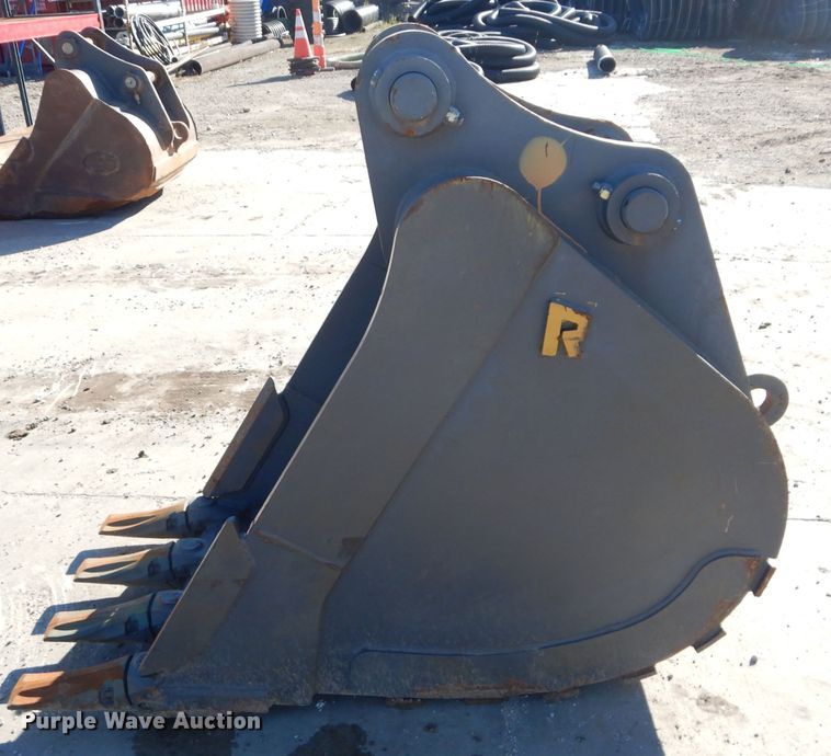 image for item HF9023 Rockland EB40 30"W excavator bucket