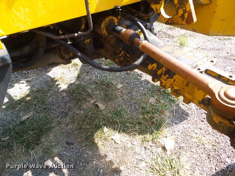 image for item HF9579 1998 Caterpillar TH82  telehandler