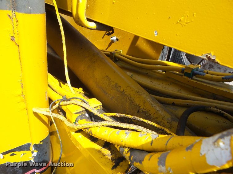 image for item HF9579 1998 Caterpillar TH82  telehandler