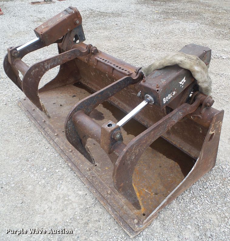 image for item HF9589 Bobcat 80"W skid steer grapple bucket