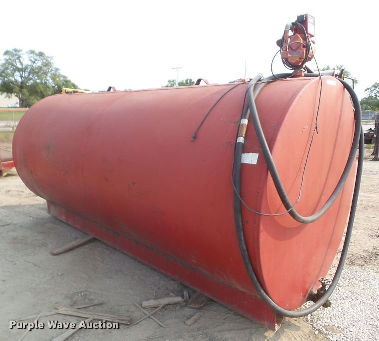 image for item HF9593 1,000 gallon fuel tank