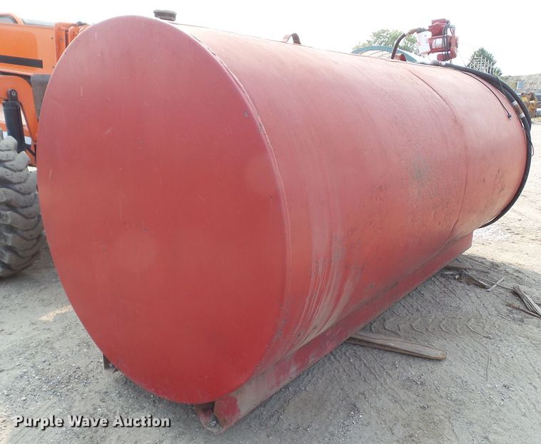 image for item HF9593 1,000 gallon fuel tank