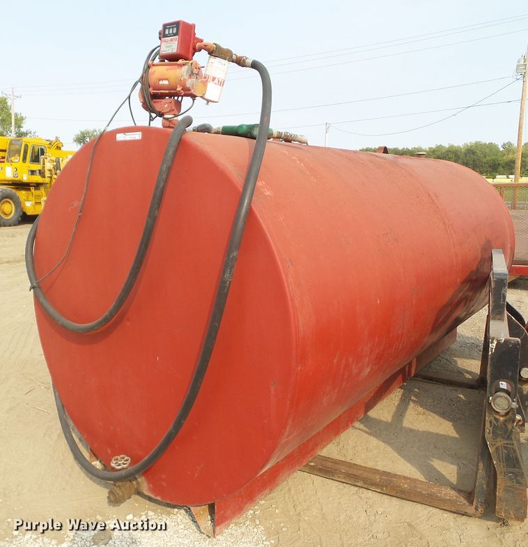image for item HF9593 1,000 gallon fuel tank