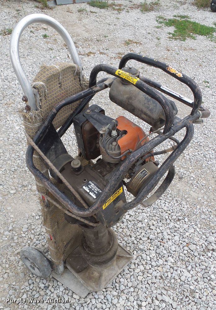 image for item HF9606 MBW R270 plate compactor