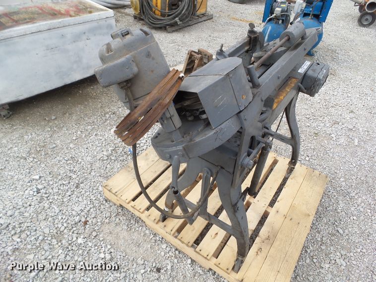 image for item HF9610 Wells 5-M horizontal band saw