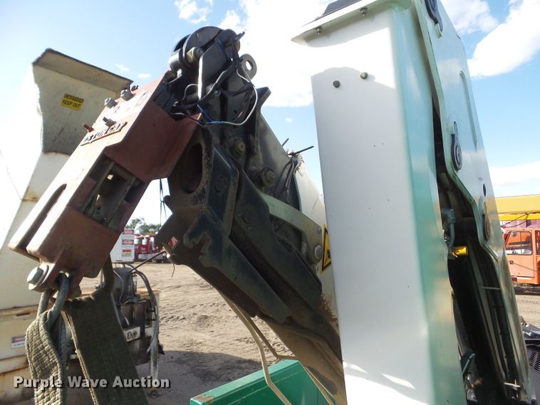 image for item HF9622 2010 IMT Refuse3J676127 refuse container loader