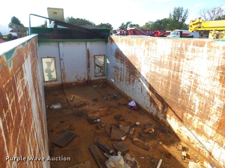 image for item HF9622 2010 IMT Refuse3J676127 refuse container loader