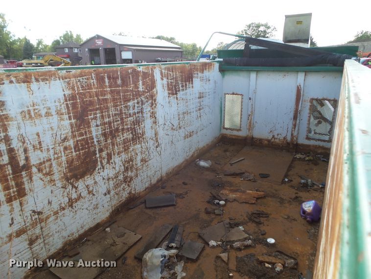 image for item HF9622 2010 IMT Refuse3J676127 refuse container loader