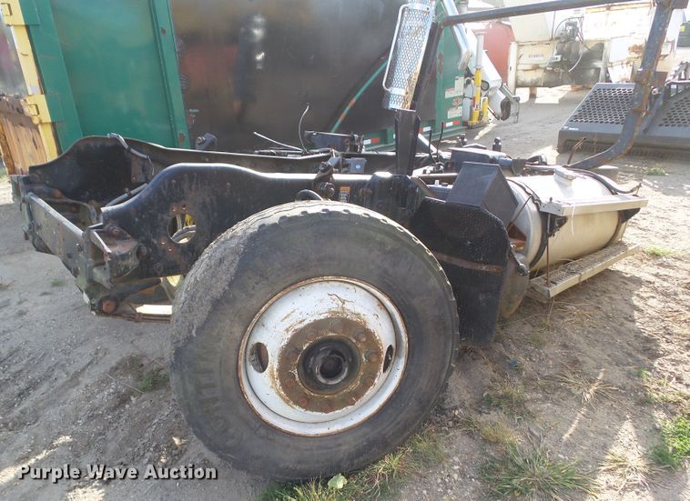 image for item HF9623 Mack Super Liner truck frame