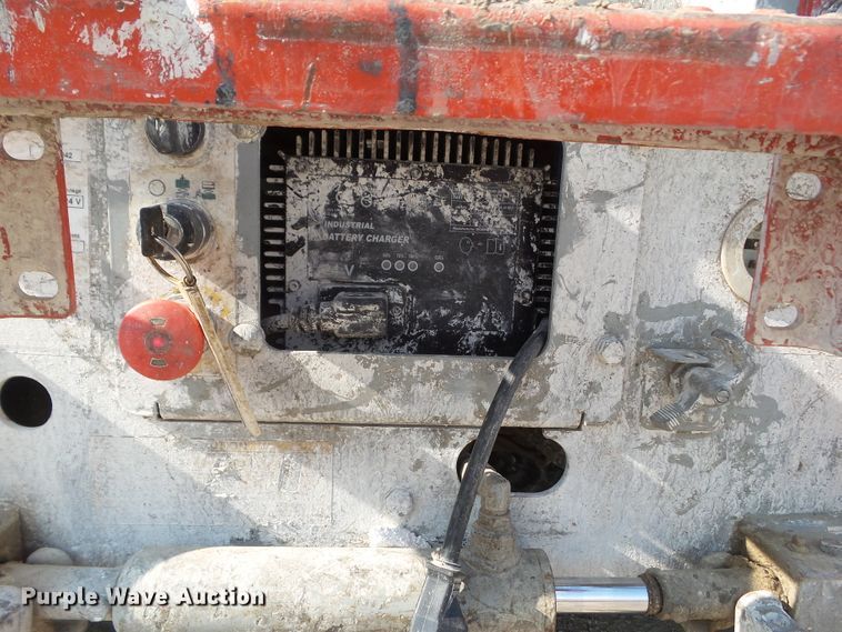 image for item HF9650 2009 Skyjack SJIII 3219  scissor lift