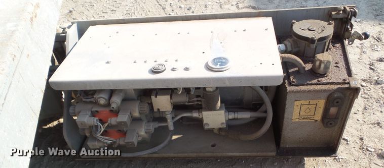 image for item HF9650 2009 Skyjack SJIII 3219  scissor lift