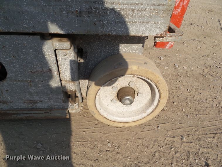 image for item HF9650 2009 Skyjack SJIII 3219  scissor lift