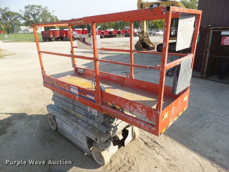 image for item HF9650 2009 Skyjack SJIII 3219  scissor lift