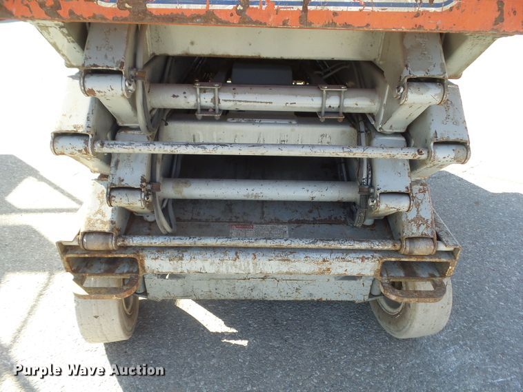 image for item HF9652 Skyjack SJIII 4626  scissor lift