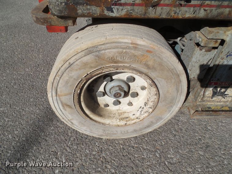 image for item HF9652 Skyjack SJIII 4626  scissor lift